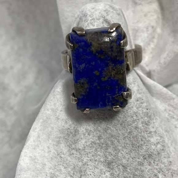 Vintage Sterling Lapis Ring - Picture 2 of 3